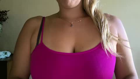 foxyfaye1 online show from September 28, 9:20 pm