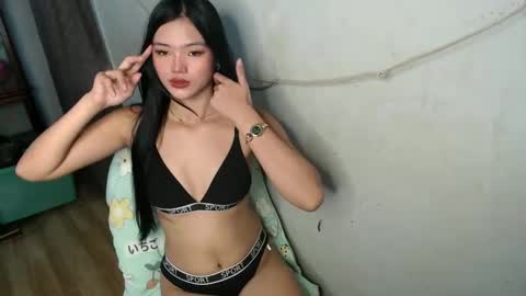 foxygoddess19 online show from January 25, 3:09 am