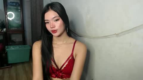 foxygoddess19 online show from February 4, 4:26 am