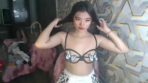 foxygoddess19 online show from September 17, 4:58 am