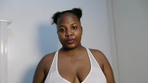 Kayla online show from June 26, 3:44 am