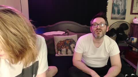 Snapshot of foxymalloryknoxy69 chatting on December 3, 6:28 pm Mallory Koxx online show from December 3, 6:28 pm