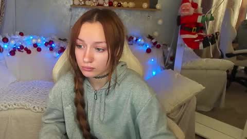 Maya online show from December 14, 11:31 pm