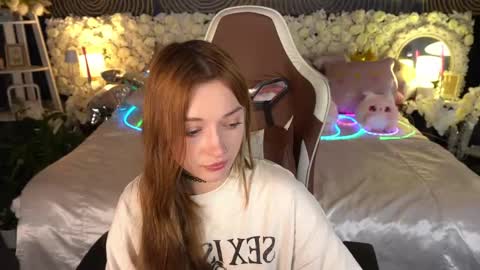 Maya online show from May 19, 2:01 pm
