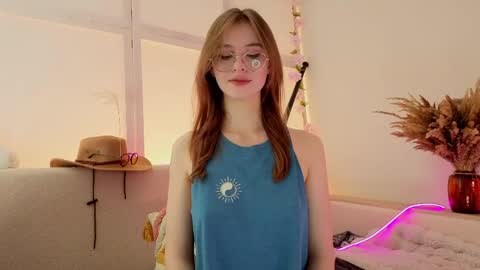 Snapshot of foxysecret_ chatting on May 28, 6:16 pm foxysecret_ online show from May 28, 6:16 pm