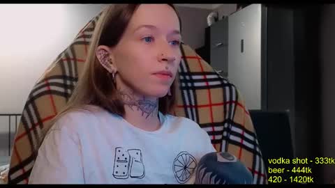 fran_bow online show from October 16, 6:03 am