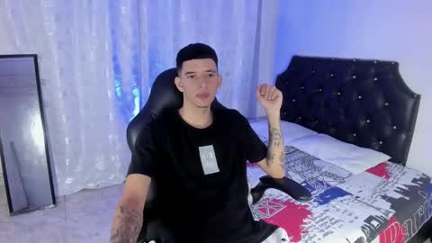 Snapshot of fran_boy_ chatting on March 10, 7:29 pm Fran online show from March 10, 7:29 pm