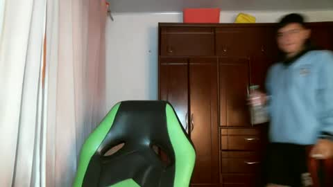 franccesco_699 online show from December 3, 11:24 pm