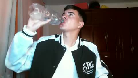 franccesco_699 online show from December 23, 4:17 pm