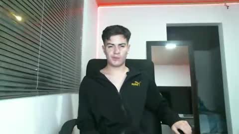 franccesco_699 online show from December 26, 11:24 pm