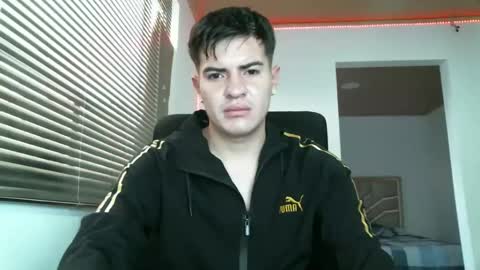 franccesco_699 online show from December 27, 6:10 pm