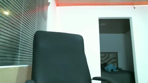 franccesco_699 online show from January 5, 12:09 am