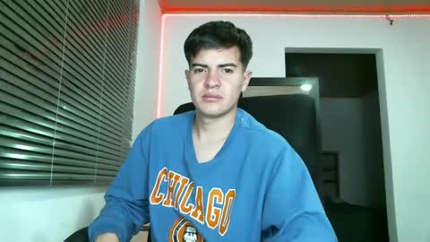 franccesco_699 online show from January 16, 11:59 pm