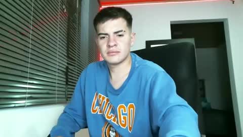 franccesco_699 online show from February 5, 1:15 am