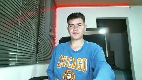 franccesco_699 online show from February 15, 12:26 am