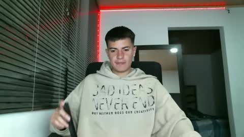 franccesco_699 online show from February 19, 12:46 am