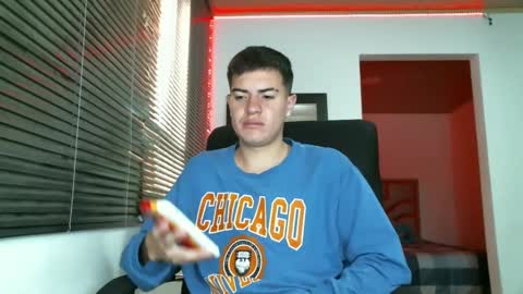 franccesco_699 online show from February 21, 4:16 pm