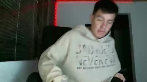 franccesco_699 online show from March 3, 12:15 am
