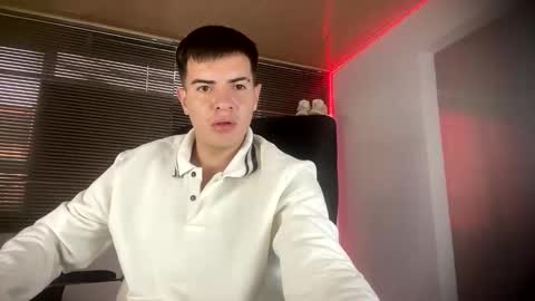franccesco_699 online show from March 3, 10:20 pm