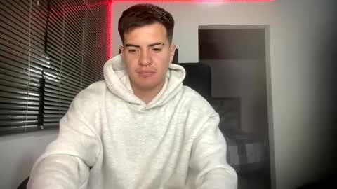 franccesco_699 online show from March 4, 1:23 am