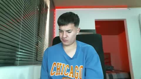 franccesco_699 online show from March 5, 6:45 pm
