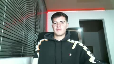 franccesco_699 online show from March 7, 11:27 pm