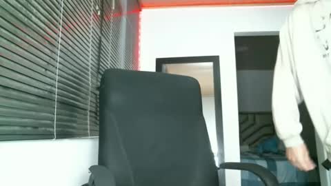 franccesco_699 online show from March 10, 12:18 am