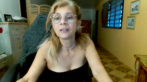 francelune online show from May 12, 1:08 pm