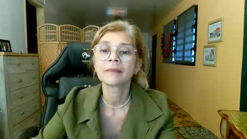 francelune online show from May 13, 1:41 pm