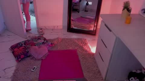 francesca_7 online show from March 10, 4:57 pm