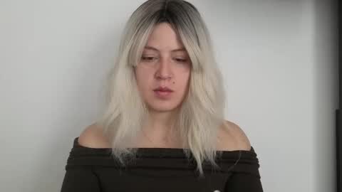 Francesca online show from November 5, 3:23 pm