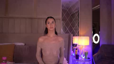 francescadante online show from December 22, 7:16 am