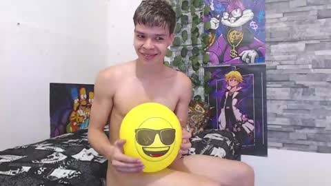 Snapshot of francesco_spank chatting on January 28, 7:00 pm FRANCESCO online show from January 28, 7:00 pm