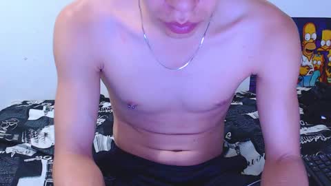 Snapshot of francesco_spank chatting on February 4, 2:17 am FRANCESCO online show from February 4, 2:17 am