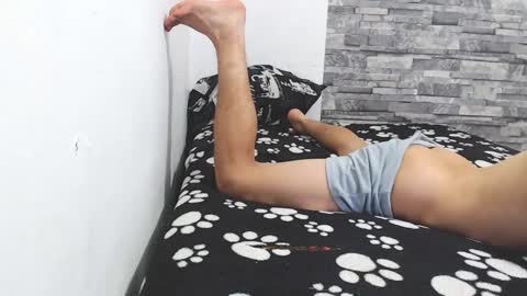Snapshot of francesco_spank chatting on February 18, 4:04 am FRANCESCO online show from February 18, 4:04 am