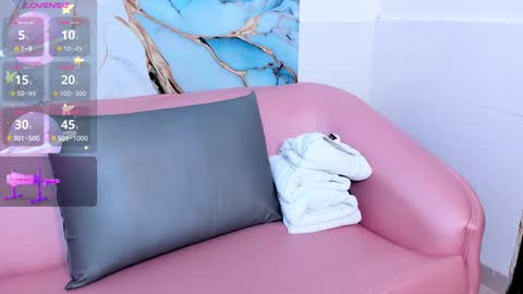 Snapshot of franceska_milf chatting on September 20, 8:32 pm franceska_milf online show from September 20, 8:32 pm