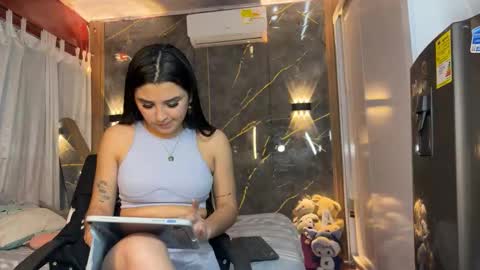Dynamic roles online show from December 18, 9:26 am