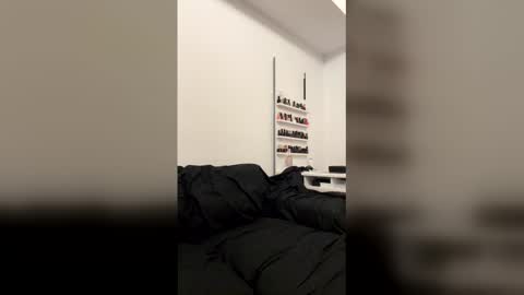 Snapshot of franci987559 chatting on March 29, 11:05 pm franci987559 online show from March 29, 11:05 pm