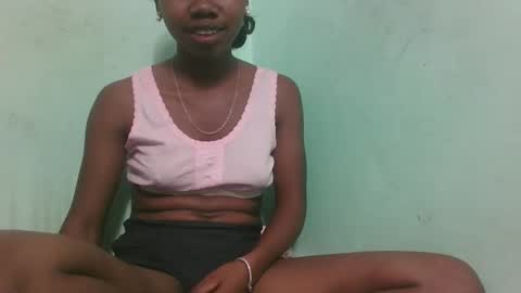 Snapshot of francinealdy chatting on September 18, 5:48 pm francinealdy online show from September 18, 5:48 pm