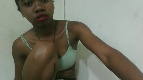 Snapshot of francinealdy chatting on October 23, 4:34 am francinealdy online show from October 23, 4:34 am