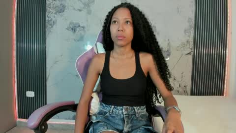 Laura online show from April 26, 6:49 pm