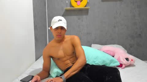 Snapshot of franco_demons_ chatting on December 3, 9:11 am Franco online show from December 3, 9:11 am