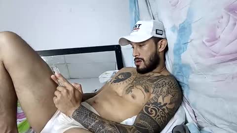 frankdanielsmolano online show from April 27, 3:04 am