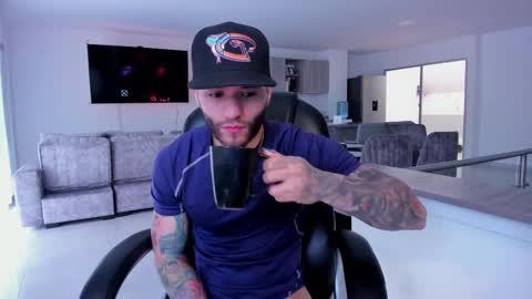 Frank Farrell. Hey remember to give me a thumbs up Ty online show from February 15, 4:34 pm