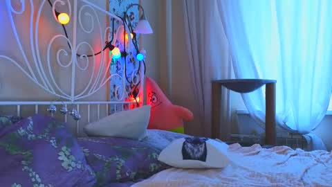 Snapshot of frankiefoxie chatting on February 11, 5:26 am Franky online show from February 11, 5:26 am