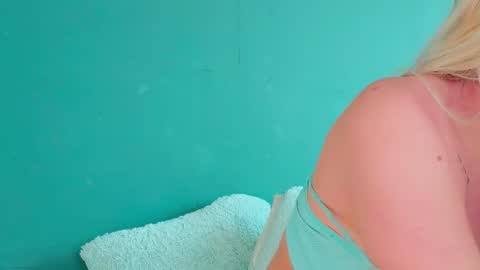 Snapshot of frankiefoxie chatting on September 11, 3:06 am Franky online show from September 11, 3:06 am