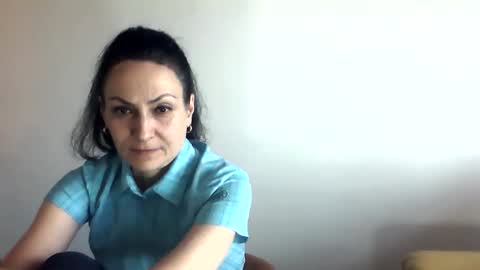 Snapshot of frankieteasing chatting on March 8, 5:44 am frankieteasing online show from March 8, 5:44 am