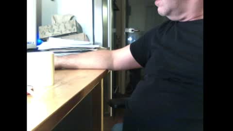 Snapshot of frankyspanky chatting on December 1, 6:08 pm frankyspanky online show from December 1, 6:08 pm