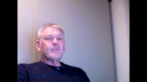 frannkboy61 online show from May 9, 10:04 pm