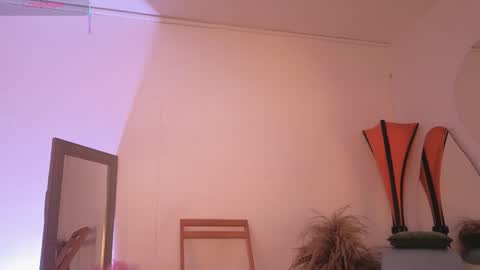 Fransheska online show from March 28, 11:43 am